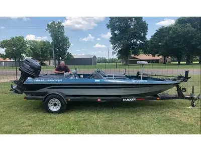 Bass Tracker Pro 17 