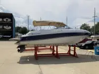 Four Winns 220 SLX 