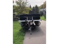 Berkshire 220 CL LTD Pontoon