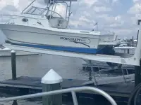 Sportcraft 241 Walkaround 