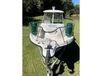 Trophy 2152 Walkaround Hardtop