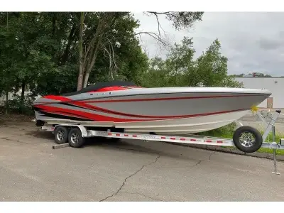 Hustler 29 Rocket 