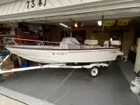 Boston Whaler Dauntless 