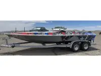 Omega Jet boat Day Cruiser