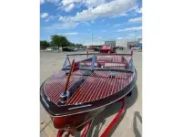 Chris Craft Continental 