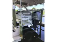 Crownline E275XS