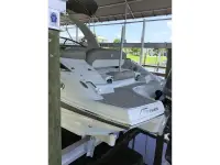Crownline E275XS