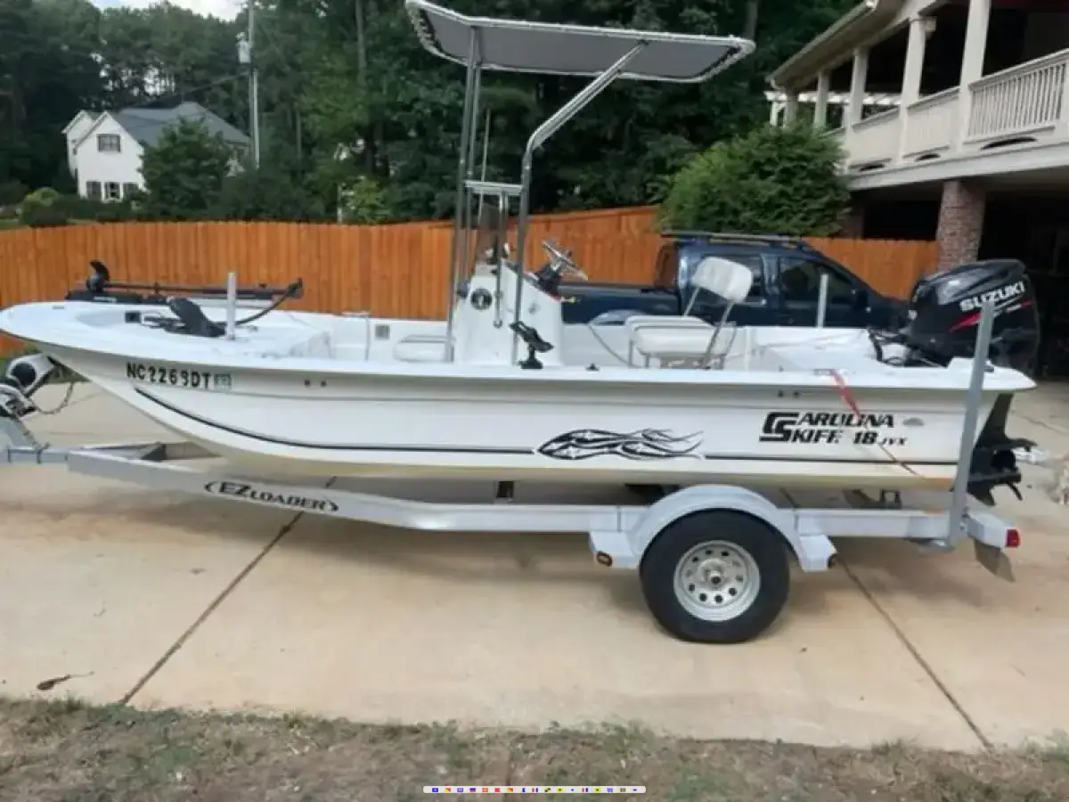 Carolina Skiff JVX 18 