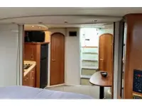 Cruisers 3870 Express Cruiser