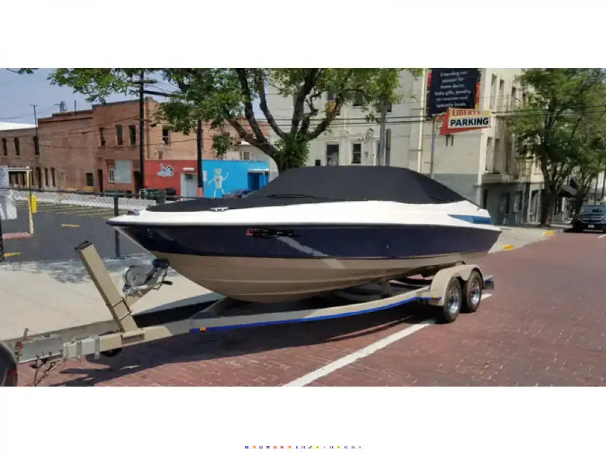 Maxum 2100SR Maxum 2100SR