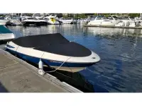 Maxum 2100SR 