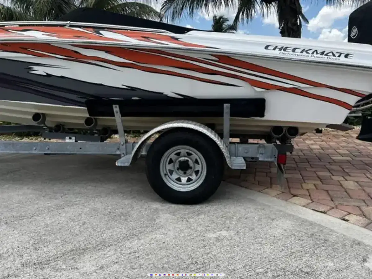 Checkmate Speedboat 