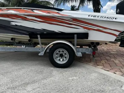 Checkmate Speedboat 