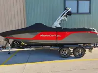 Mastercraft NXT 22 Surf 