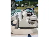 Chaparral Sunesta 233 Deck Boat 