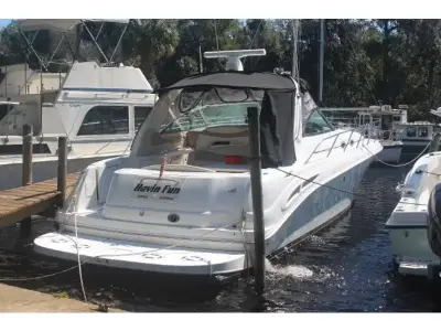 Sea Ray Express Cruiser 