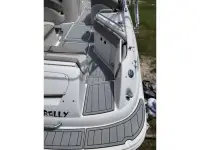 Sea Ray Sun Deck 240 