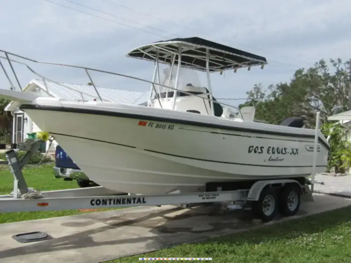 Boston Whaler Outrage Boston Whaler Outrage