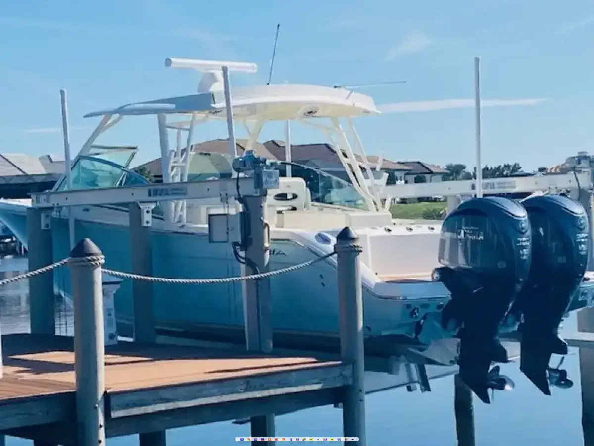 Cobia 33 Dual Console 