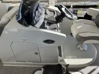 Misty Harbor SKYE 2385 L Pontoon