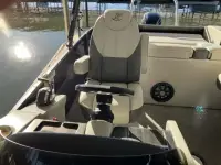 Misty Harbor SKYE 2385 L Pontoon