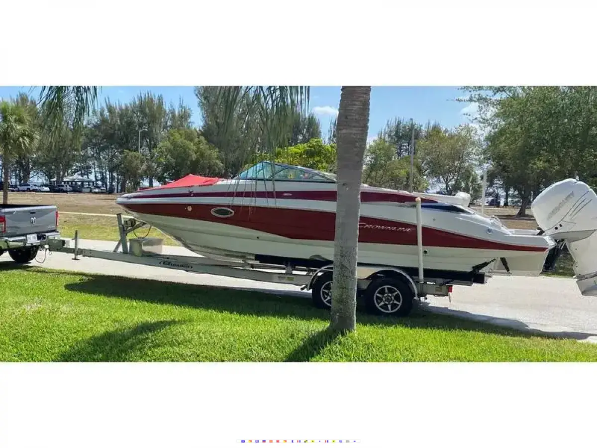 Crownline E275 XS Crownline E275 XS