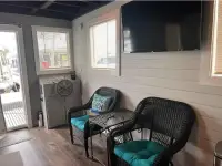 Hilburn 14X60 Houseboat
