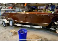 Chris Craft Capri 