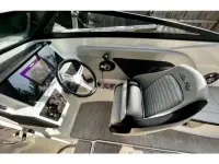 Sea Ray SPX 230