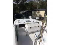 Carolina Skiff 2390 DLX EW