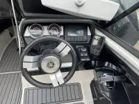 Yamaha 242 XE