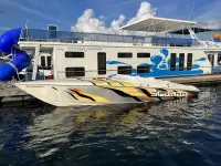 Wellcraft Scarab 33 AVS 