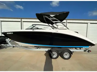 Yamaha 252 SE
