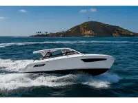 Bavaria Vida 33 