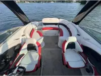 Crownline Eclipse E4 