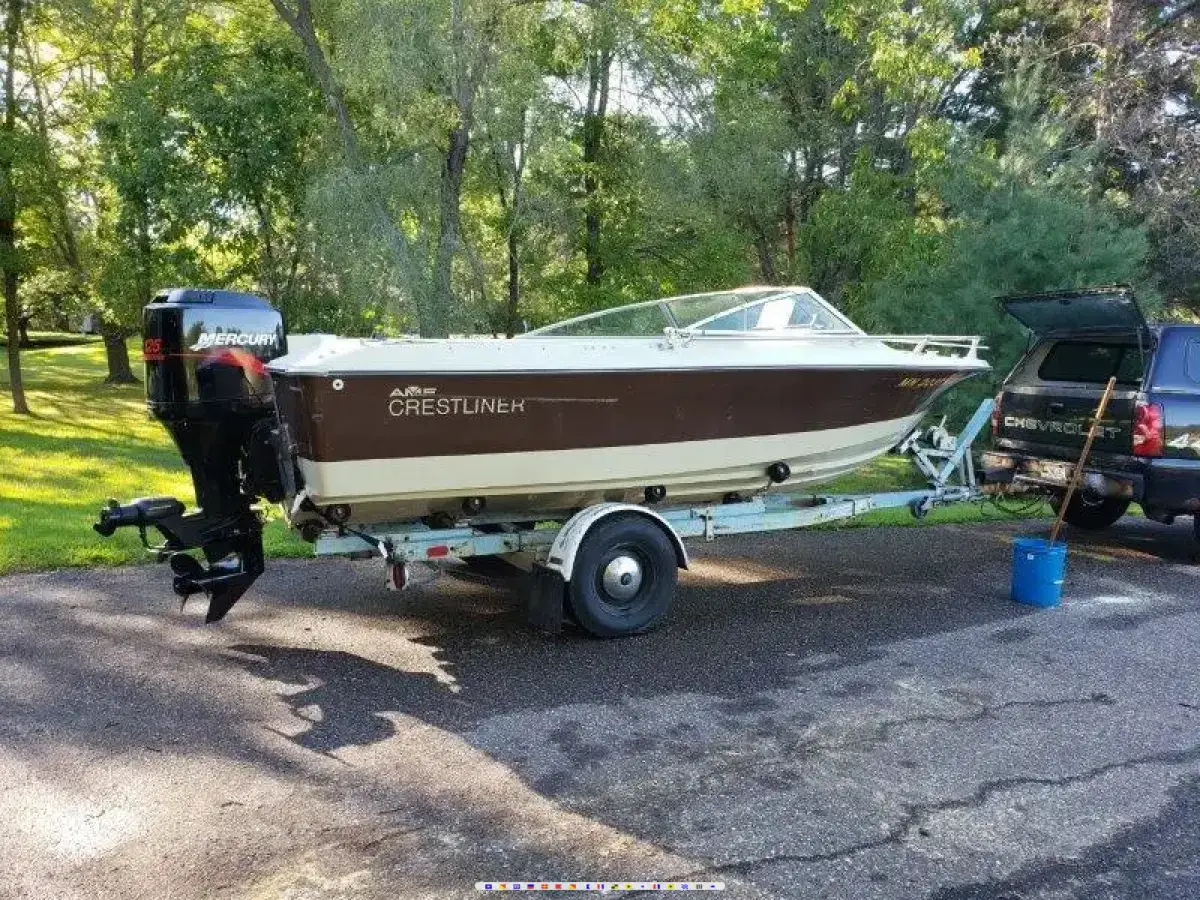 Crestliner Crusader 