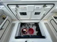 Boston Whaler 330 Outrage