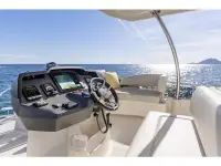 Aquila 44 Power CAT 