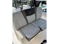 Robalo R272 