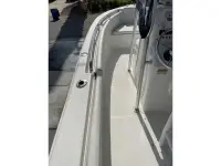 Sea Pro 220 Center Console 