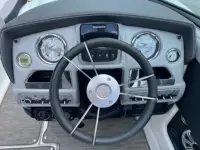 Cruisers Sport Series 238 Bowrider 