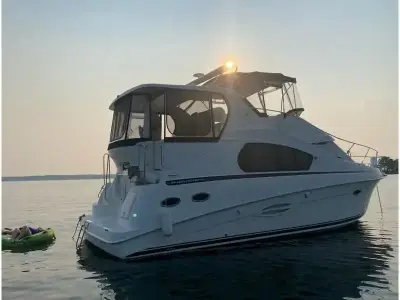 Silverton 35 Motor Yacht 