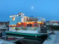 Gibson Fiberglass Houseboat