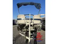 Crestliner 2685 LSI Pontoon Boat