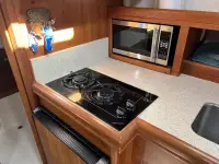 Mainship 34 Downeast Trawler 