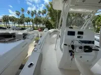 Cobia 261 Center Console 