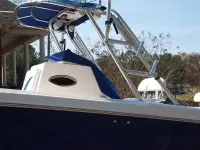 Dakota Center Console 32 Cuddy