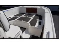 Mako 235