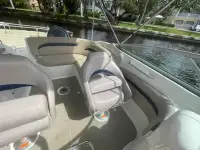 Hurricane 2400 sundeck 