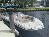 Hurricane 2400 sundeck 